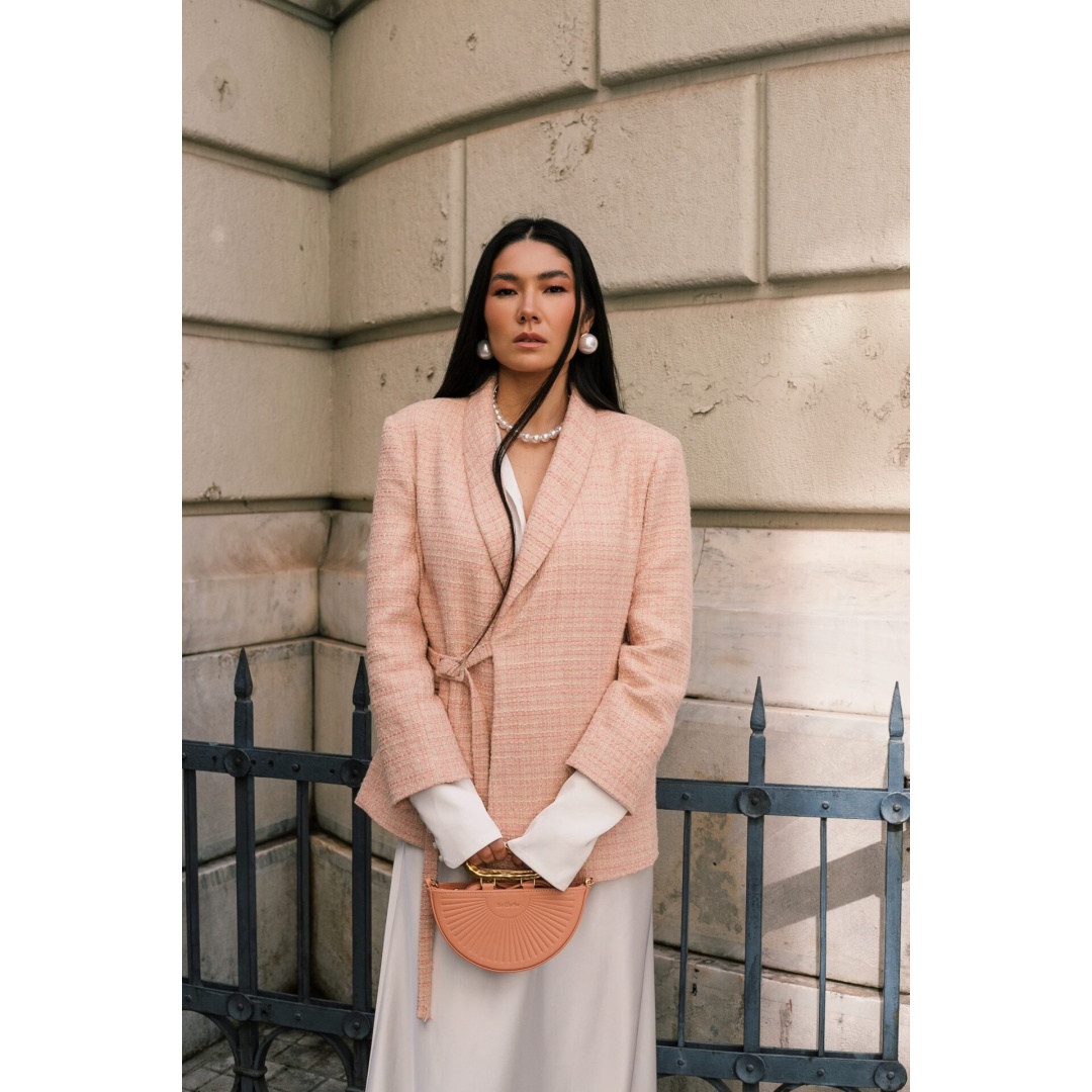 this blazer is your quintessential piece for the spring season. Available in a palette of soft hues including pink