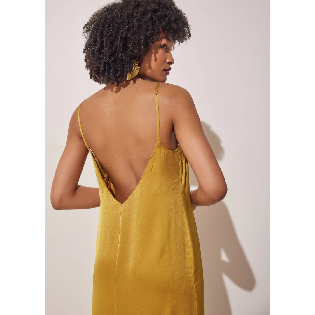 this dress with one side leg cut out and loose fit for maximum comfort