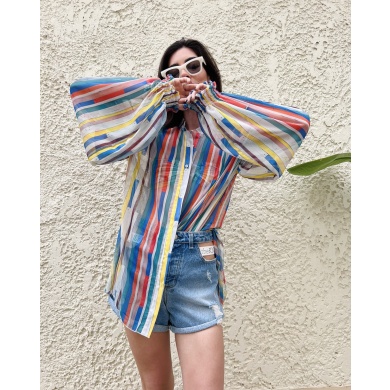 Long printed silk shirt eros striped with long sleeve and print encapsulates the effortlessly cool spirit of comfort dressing. Its ethereal and floaty silk look and feel feature bold